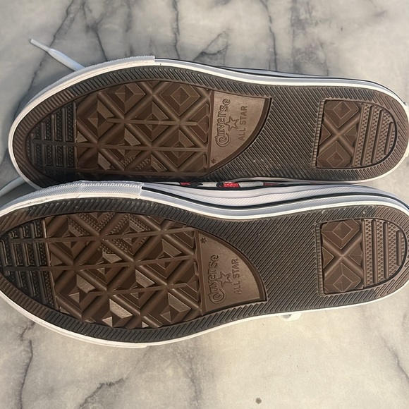 strawberry converse all star sneakers new jr size 3 ( women's 5) - Picture 4 of 5